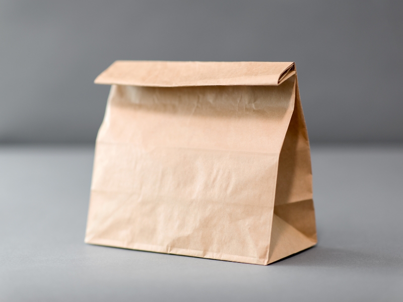 Aplicaciones del papel alimentario: mucho más que envolver bocadillos